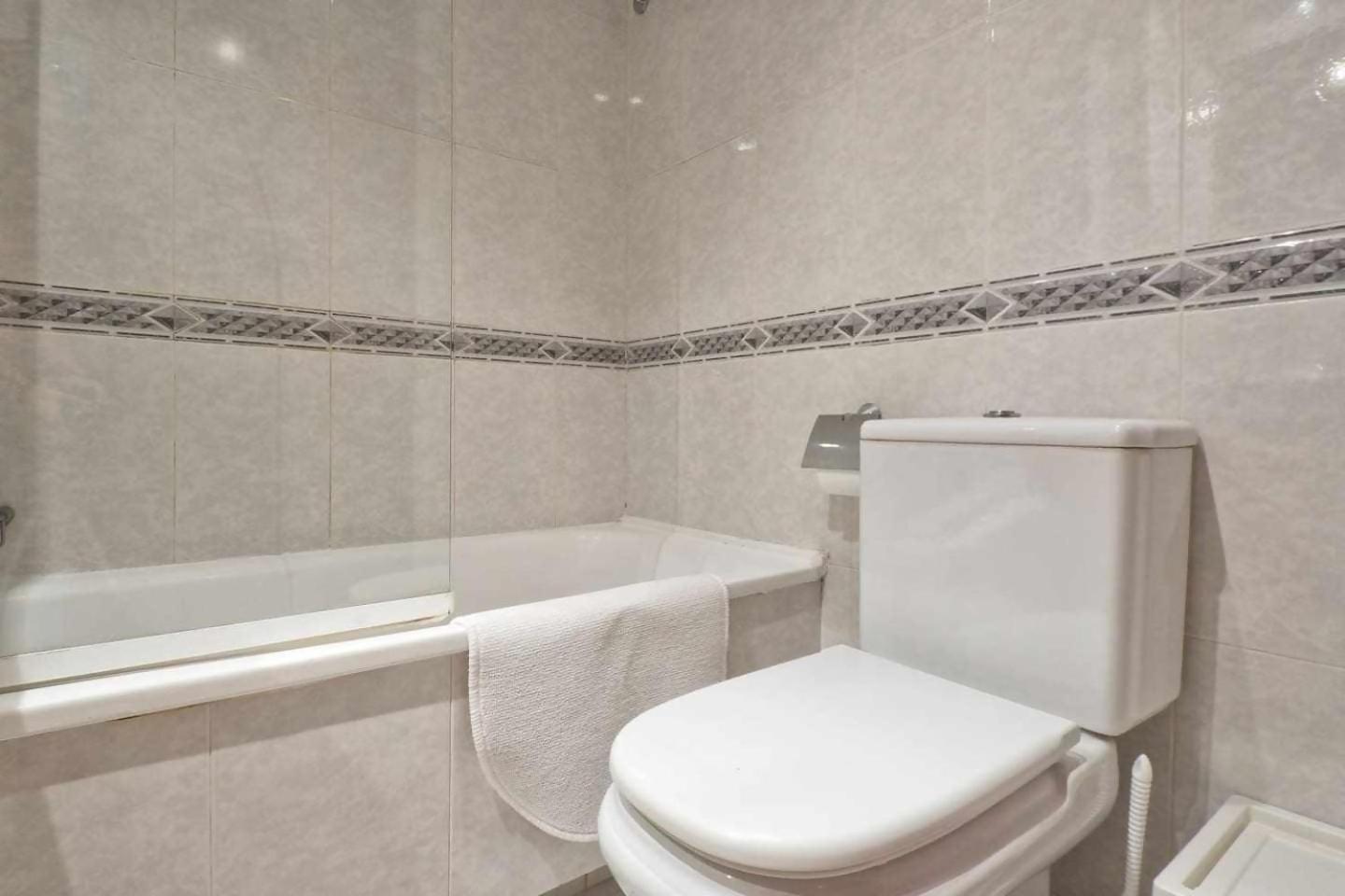 Comfortable 4 2bath W Balcony Appartamento *